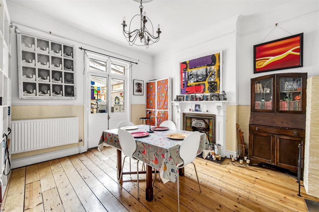 House in London - View 4