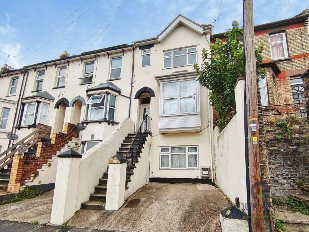 Main image of property: Luton Road, Chatham, Kent, ME4