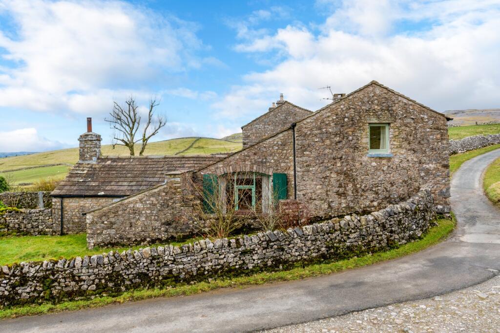 Main image of property:  Ingleton, Carnforth, LA6