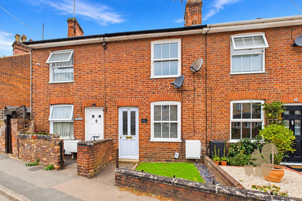2 Bedroom Terraced in CO3 3AQ