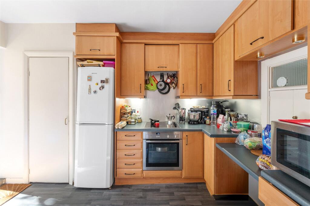 Apartment in London, Abbots Manor Estate, Pimlico - View 5