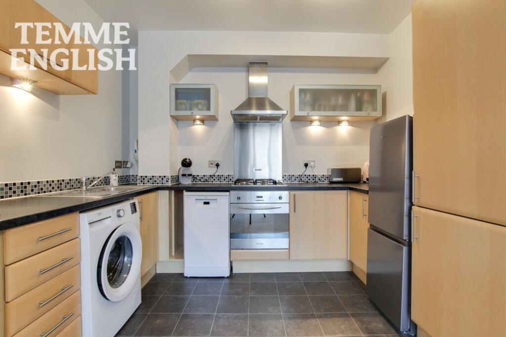 Apartment in Basildon, Wickford - View 4