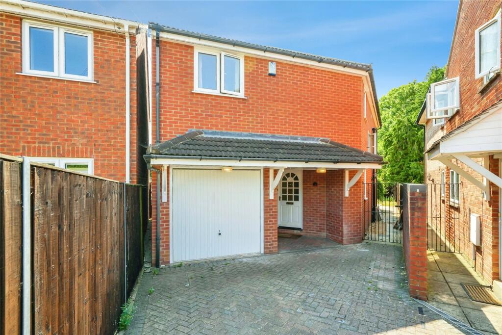 Main image of property: Calcot Close, Headington, Oxford, OX3