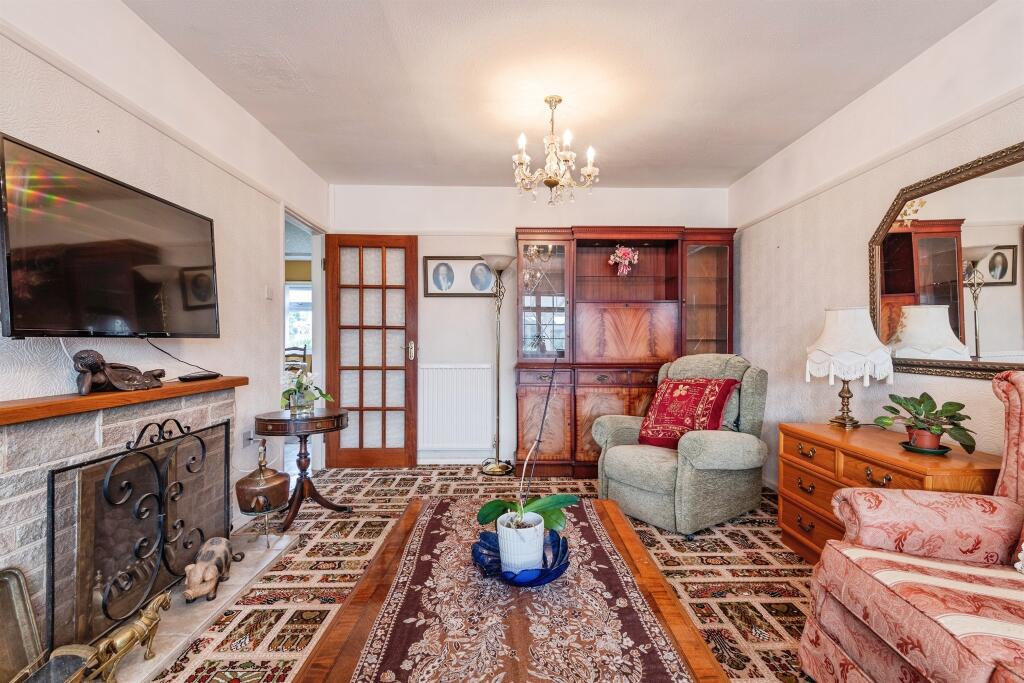 House in Taunton - View 5