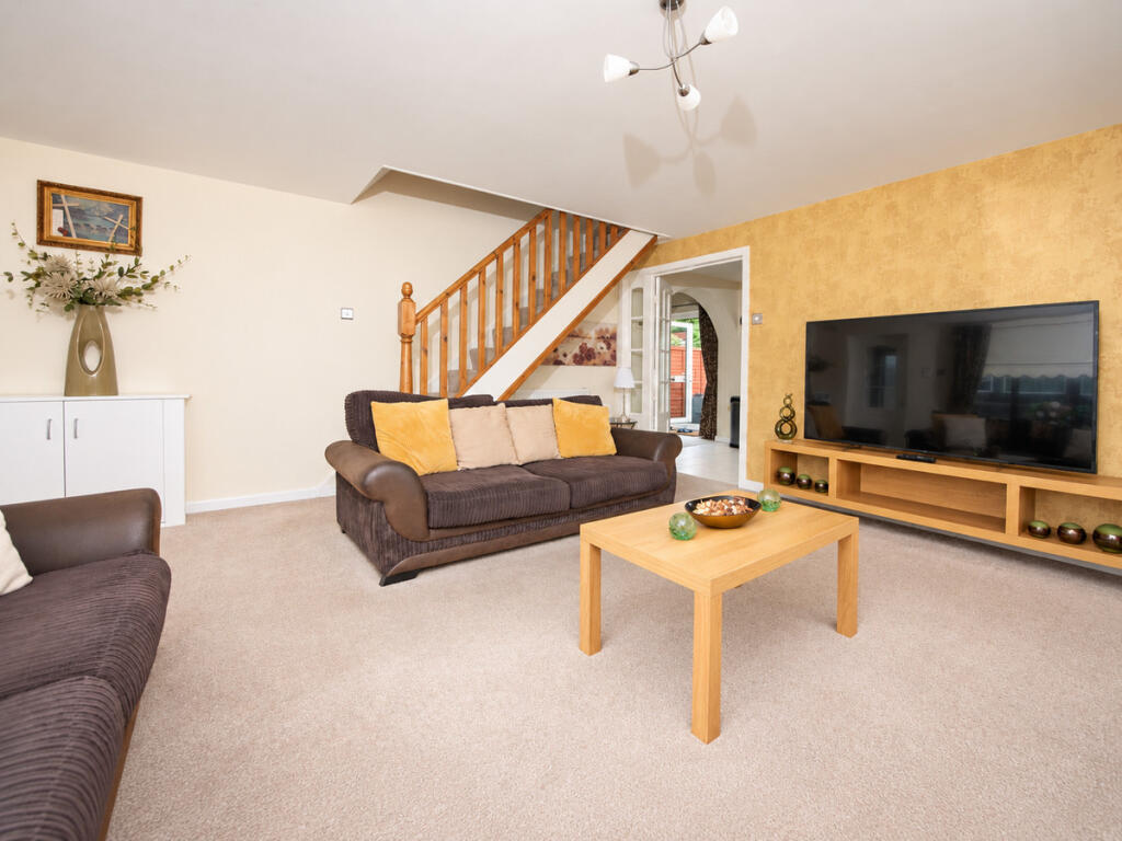House in Oldham - View 5