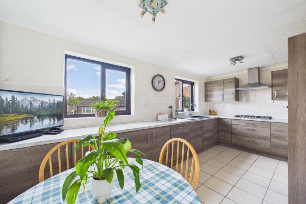 House in Hemel Hempstead, Wingrave with Rowsham - More