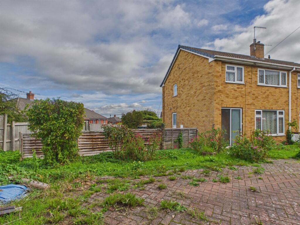 Main image of property: Larchfield Close, Malvern