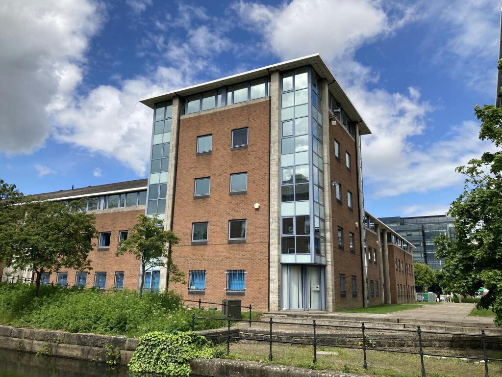 Main image of property: 3-7 Drake Walk, Waterfront 2000, Cardiff, CF10 4LG