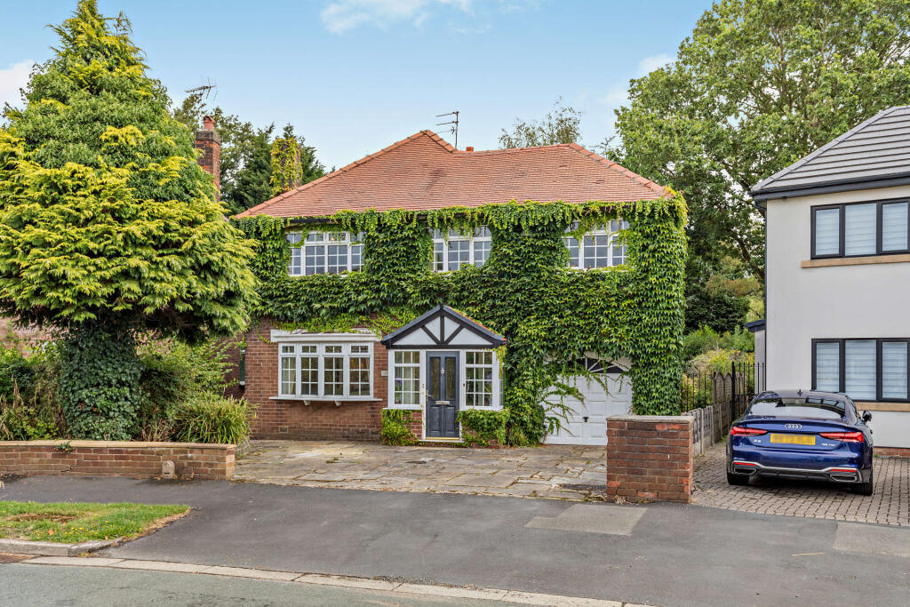 Main image of property: Daylesford Crescent, Cheadle, SK8 1LQ