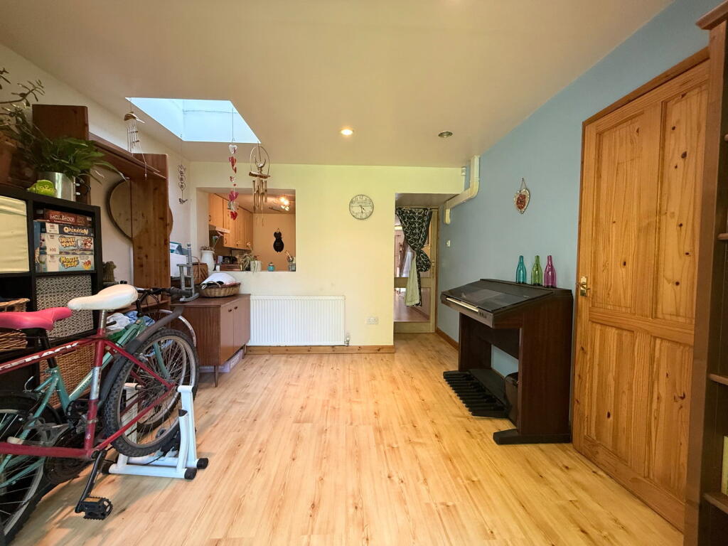 House in Solihull, Elmdon Heath - More
