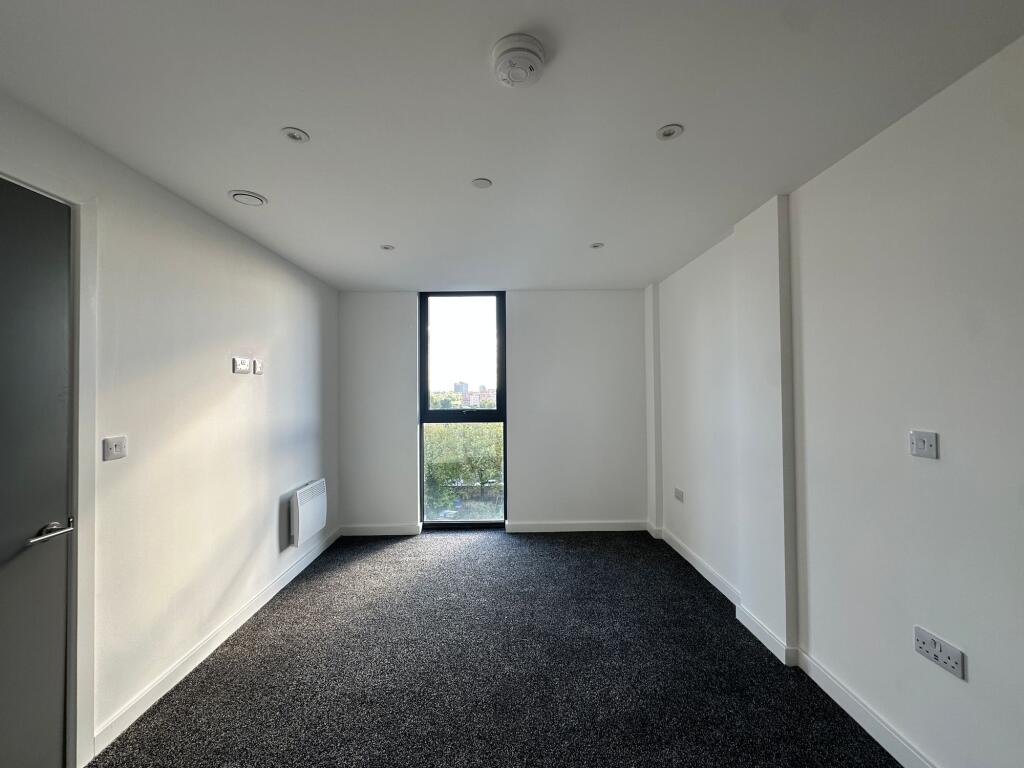 Apartment in Manchester - View 5