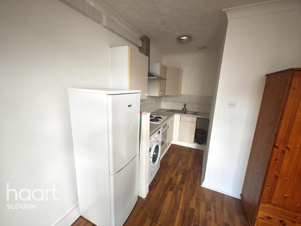 Main image of property: Hencroft Street South, SLOUGH