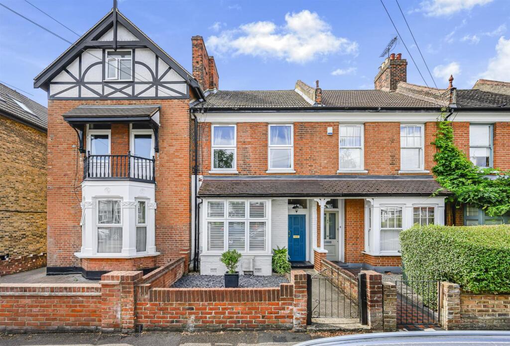 Main image of property: Buxton Road, North Chingford, E4