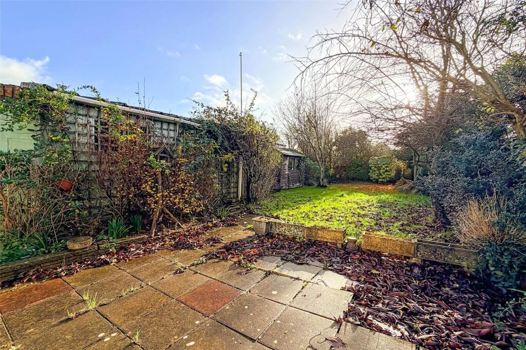 Palmer Road, Angmering, Littlehampton, West Sussex photo 2