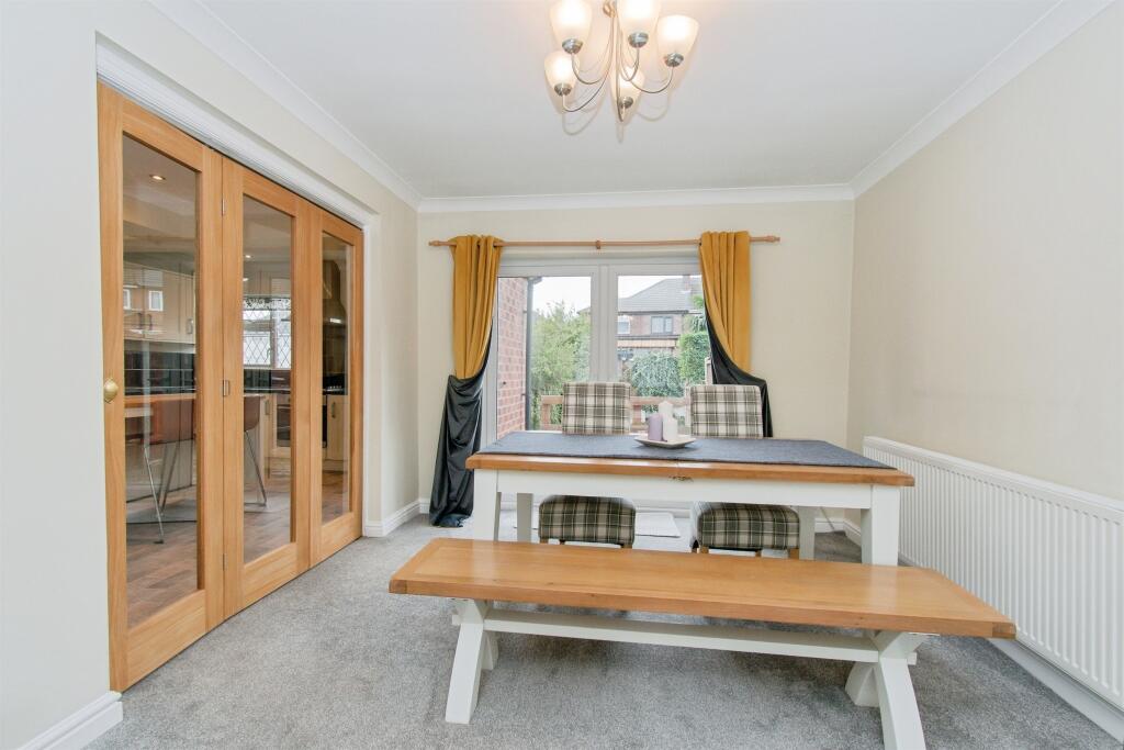 House in Wakefield - View 4