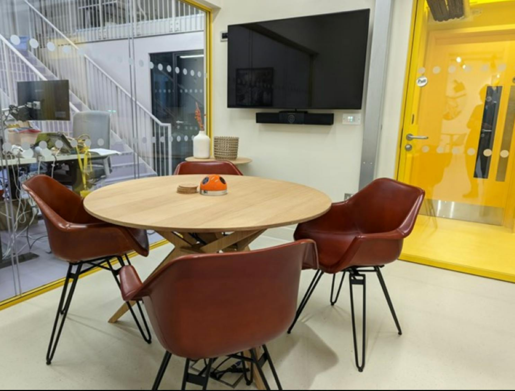 Meeting room 1.png