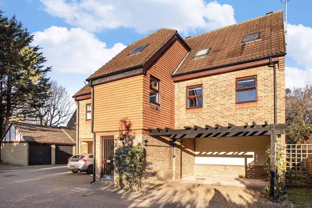 Main image of property: Pursewardens Close, Ealing, London, W13