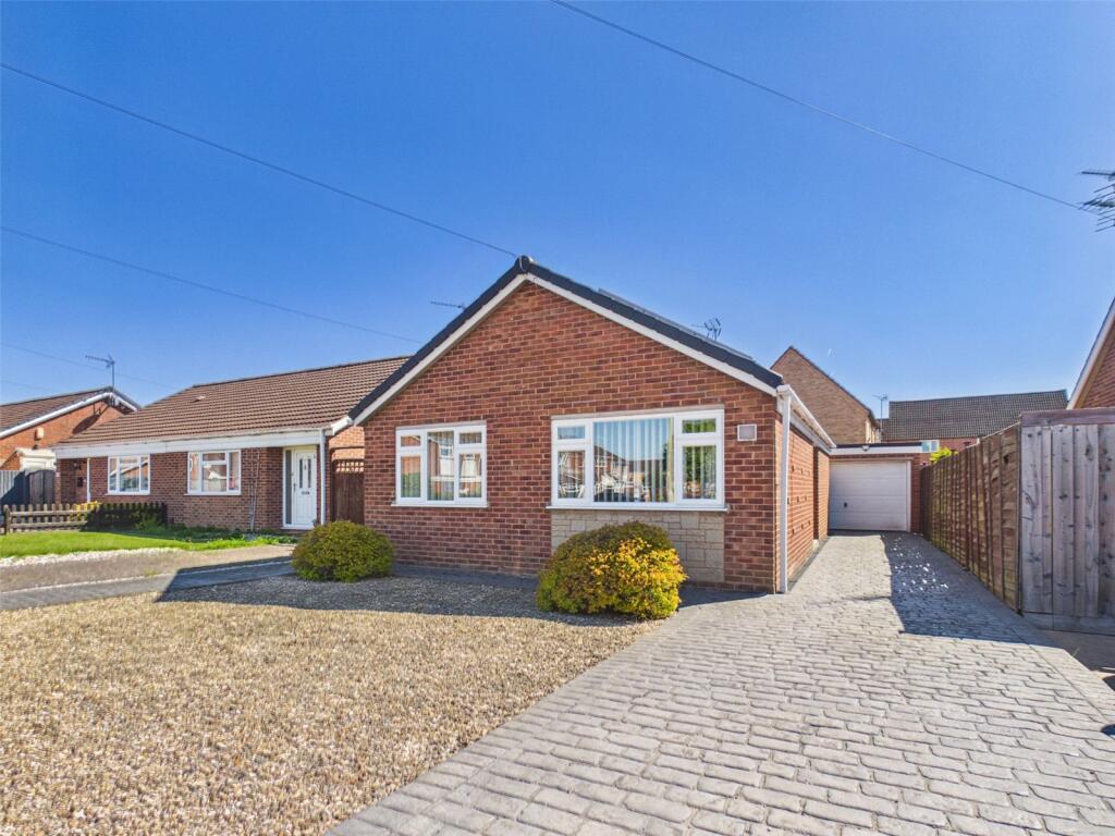 Main image of property: The Holly Grove, Quedgeley, Gloucester, Gloucestershire, GL2