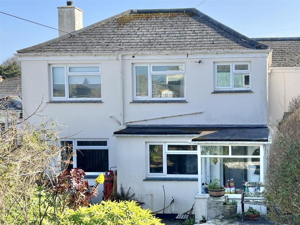 5-bed house on Portscatho, Cornwall, TR2, £635,000