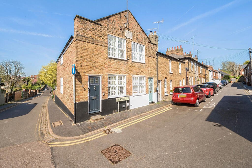 Main image of property: Temperance Street, St. Albans, AL3