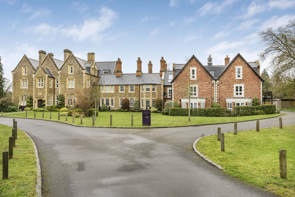 Main image of property: Parklands, Besselsleigh, OX13