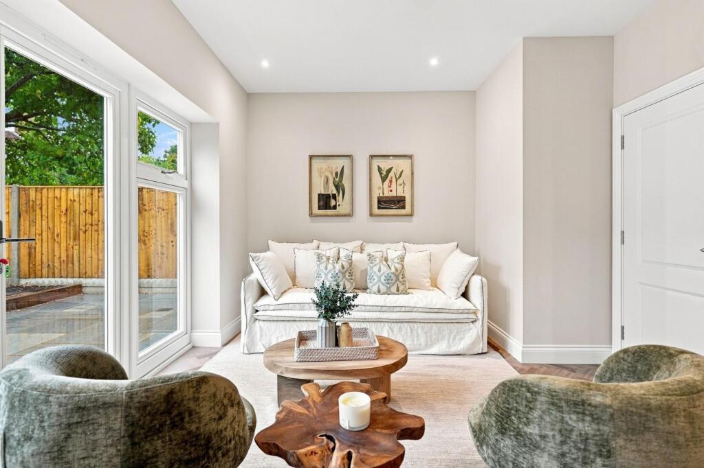 House in Epsom and Ewell, Epsom - View 4