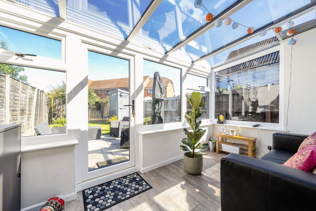 House in Milton Keynes, Browns Wood, Walton - View 3