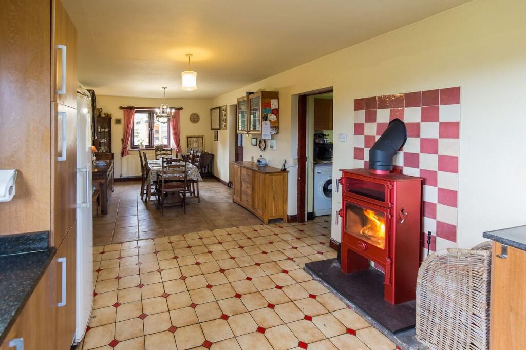 The New House, Ivy House Farm, Whitley Lane, Halifax, West Yorkshire, HX3 9TF photo 3