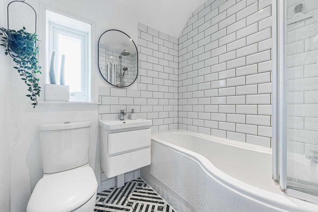 Westcott Crescent, Hanwell, London, W7 1PL photo 4