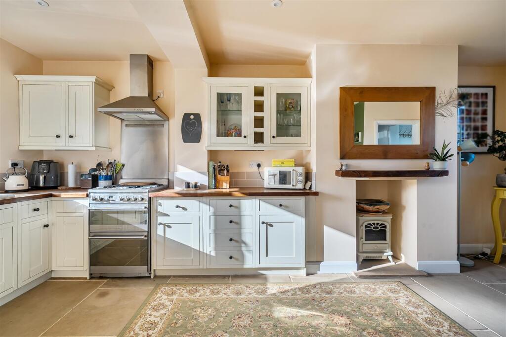 Norley Lane, Studley, Calne photo 3
