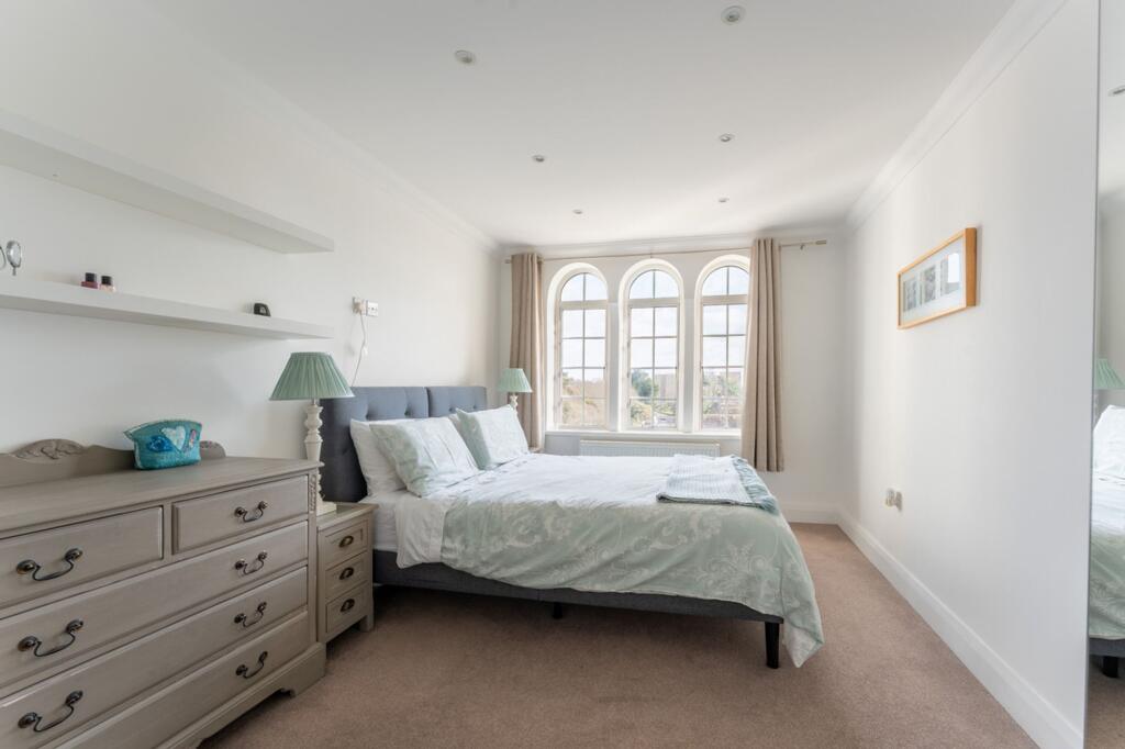 San Remo Towers, Sea Road, Boscombe Spa, Bournemouth, BH5 1JU - More