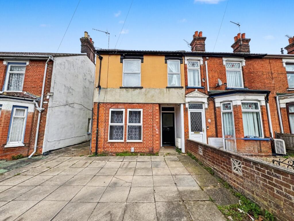 Main image of property: Foxhall Road, East Ipswich, Ipswich, IP3