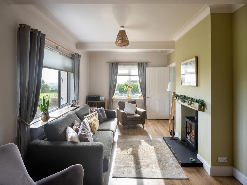 House in Glassford, South Lanarkshire - View 2