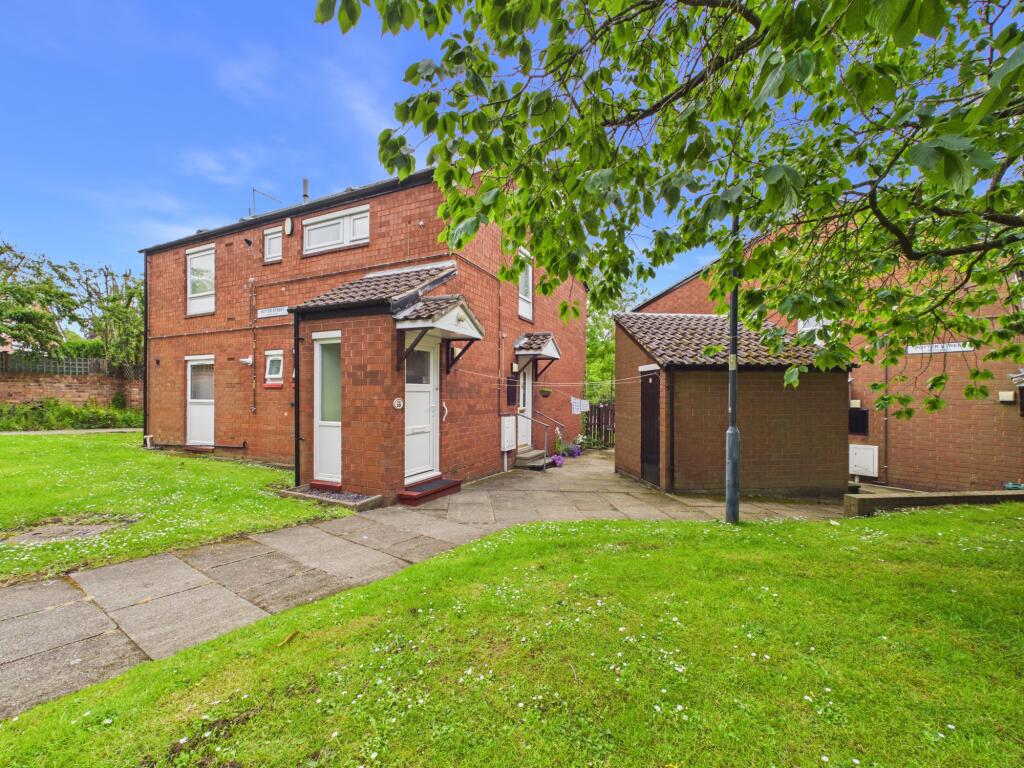 2-bed flat on Potter Street, Spondon, £147,500
