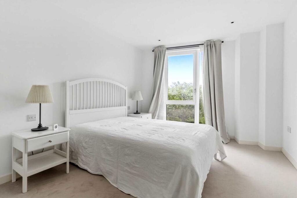 Apartment in London - View 5