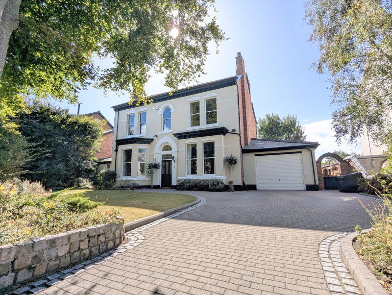 Main image of property: Golf Open 2026  - Belgrave Road, Birkdale - Sleeps 10 - 15 min walk to golf course