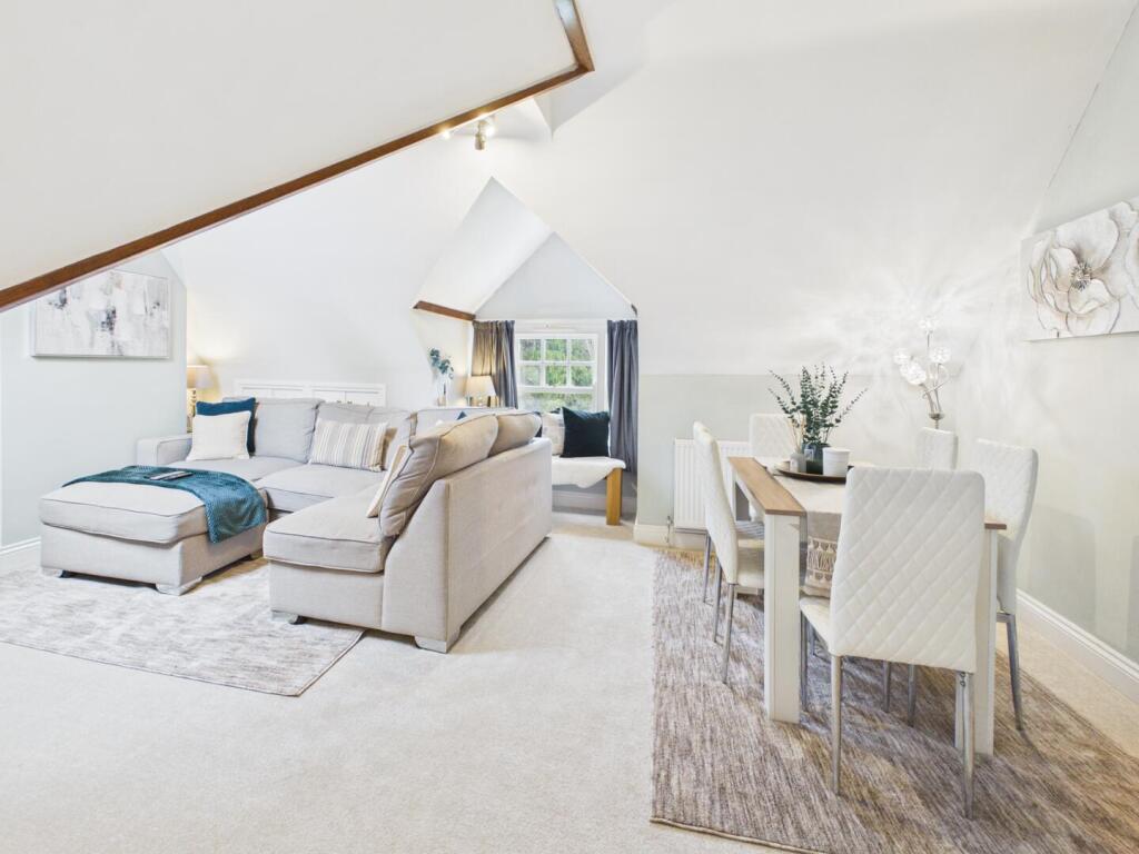 Apartment in Lincoln - View 3