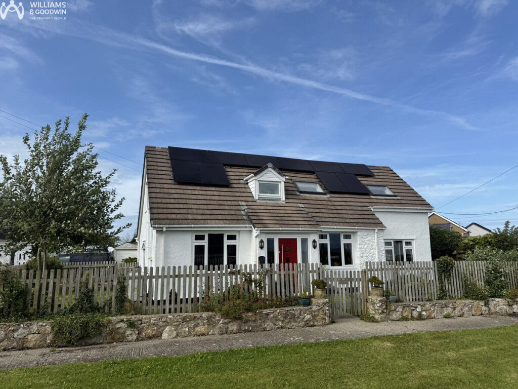 Main image of property: Cae Ysgawen, Brynteg, Anglesey, LL78