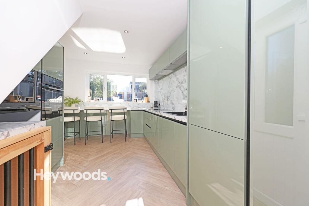 House in Stoke-on-Trent - View 5