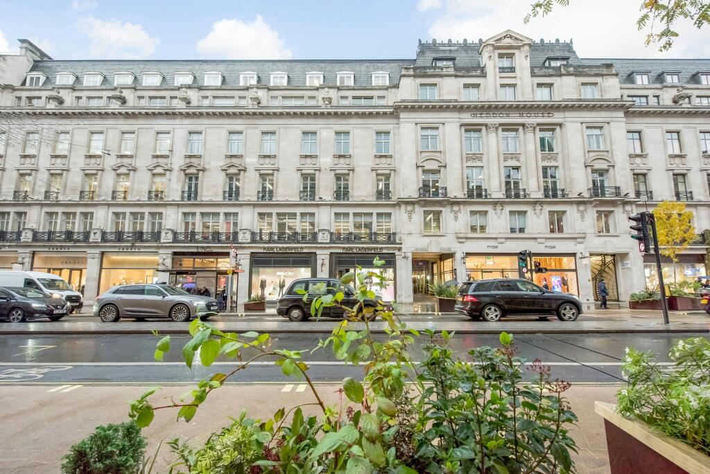 06.12.2021_3rd-Floor-Crown-House-143-147-Regent-Street-W1B_13.jpg