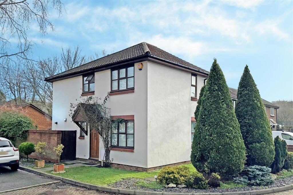 Main image of property: Wordsworth Mead, Redhill