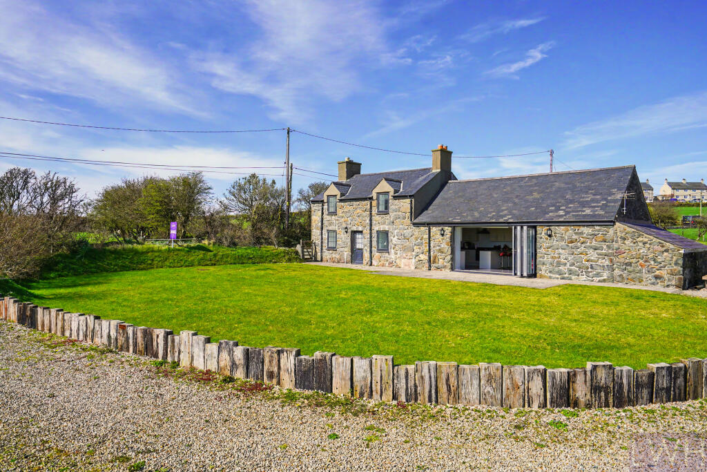 Main image of property: Anhegraig, Aberdaron - 3 acres