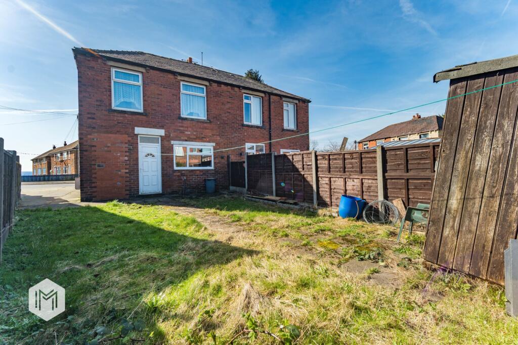 House in Bolton, Darcy Lever - More