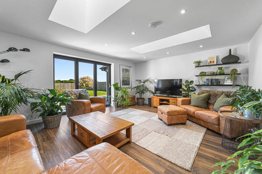 House in Manningtree, Lawford - View 3