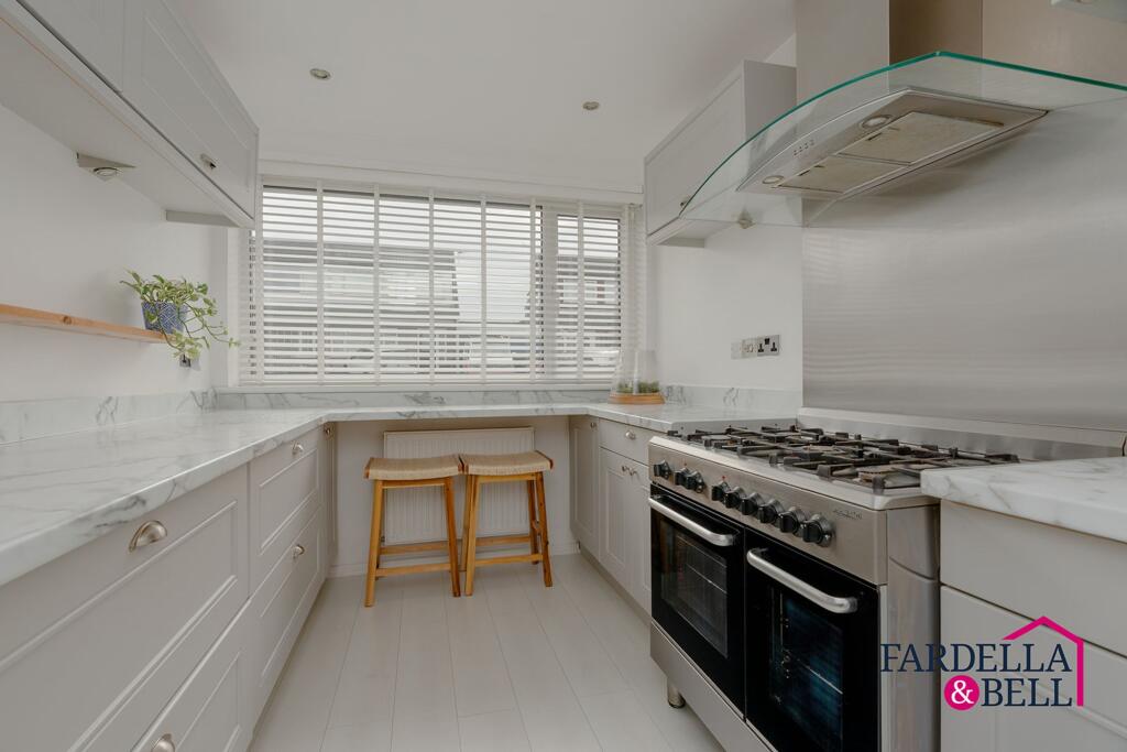 Kings Drive, Padiham, BB12 photo 3