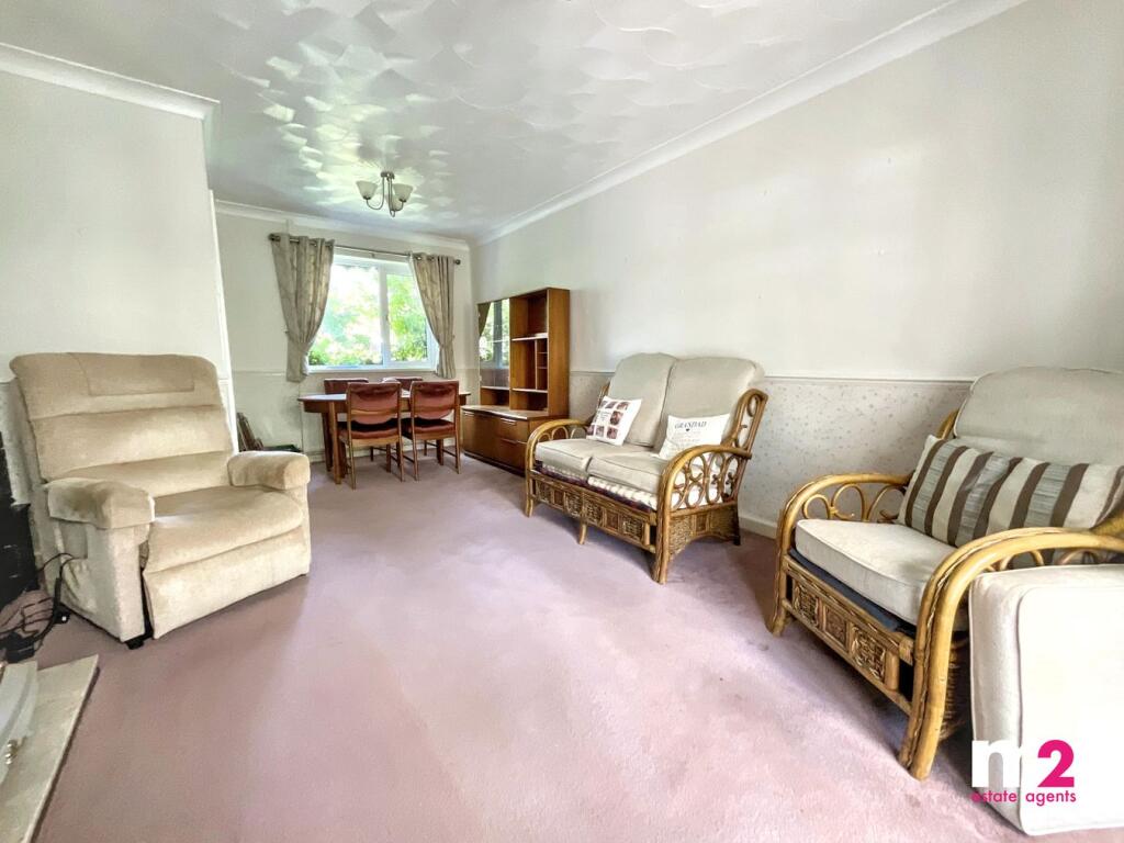 House in Newport - View 6