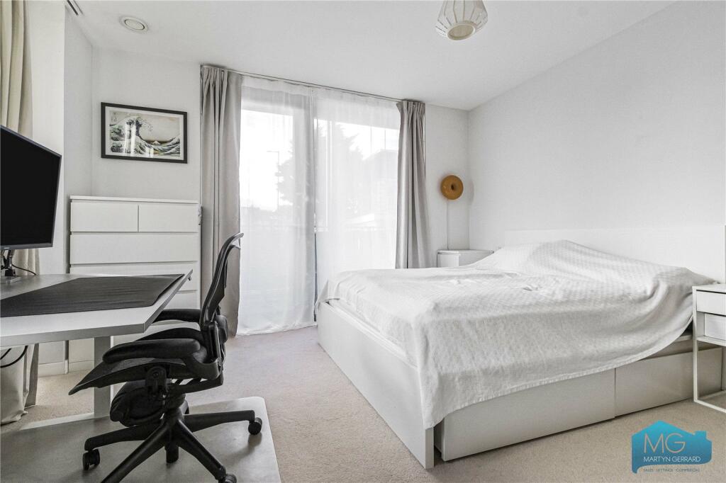 Kidderpore Avenue, Hampstead, London, NW3 photo 4