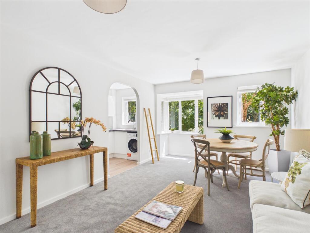 Main image of property: Redoubt Close, Hitchin