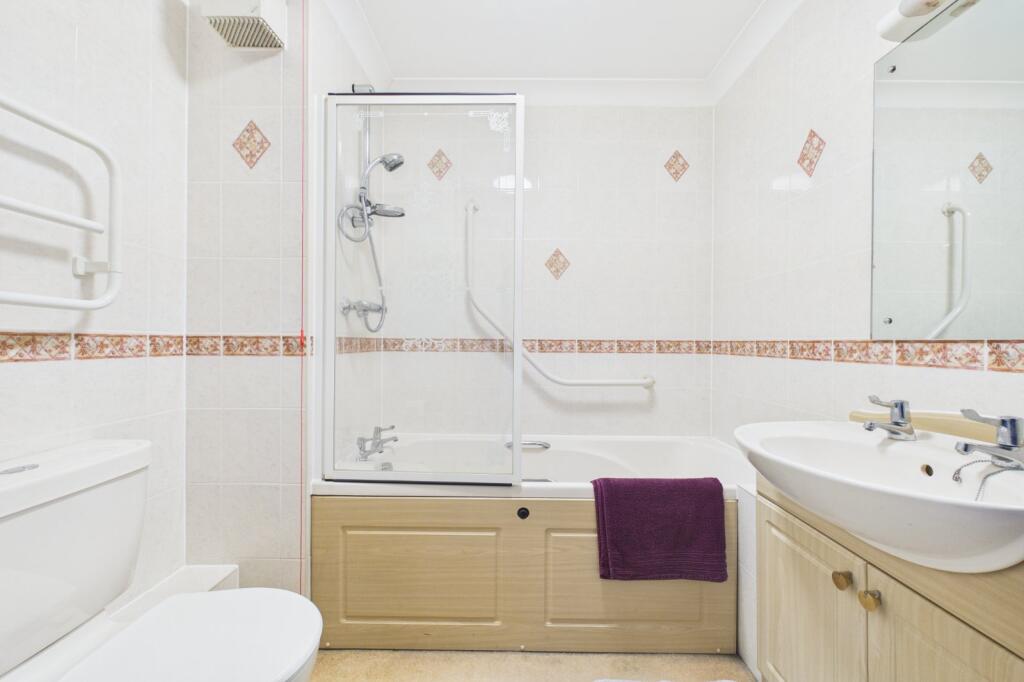 Stevens Court, 405-411 Reading Road, Winnersh, Wokingham, RG41 - More