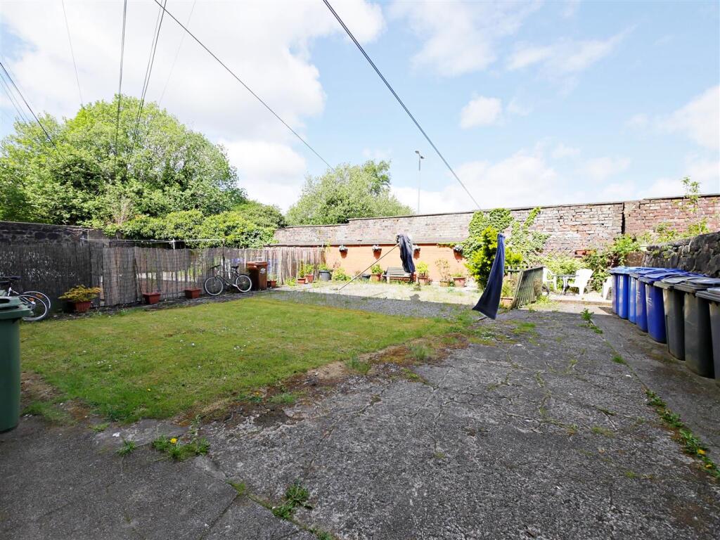 Property photo 8